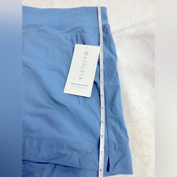 Athleta Trekkie North Short Size womens 20 new without tag attached - Picture 11 of 12